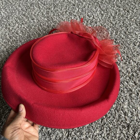 Deborah Fashions Church Derby Fascinator Hat Cap VTG Red Wool Netting Feathers - Picture 6 of 8